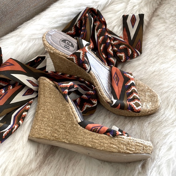 Lace up espadrilles size 8 - Picture 1 of 8